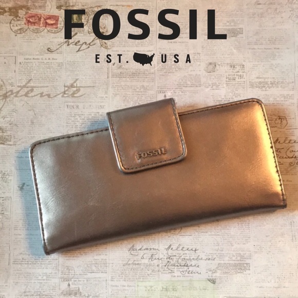 Fossil Madison Slim Clutch